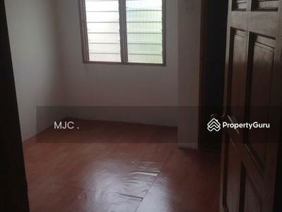 2 storey house @ Taman Teluk Gedong Indah, Port Klang, Malaysia 2 storey house @ Taman Teluk Gedong Indah, Port Klang, Malaysia