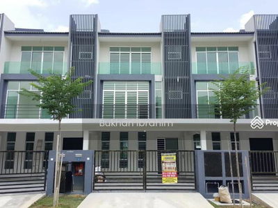 Bangi avenue three storey terrace house, Malaysia Bangi avenue three storey terrace house, Malaysia