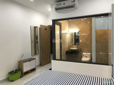 Topaz Twins, Vietnam Topaz Twins, Vietnam