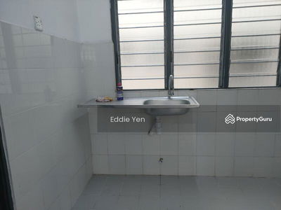Newly Flat Lestari Putra For Rent, Malaysia Newly Flat Lestari Putra For Rent, Malaysia
