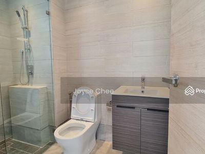 Trinity Pentamont, Malaysia Trinity Pentamont, Malaysia