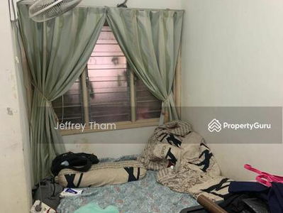 Topaz at Taman Putra Prima, Puchong, Malaysia Topaz at Taman Putra Prima, Puchong, Malaysia