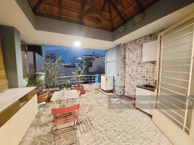 Bui Dinh Tuy Street, Vietnam Bui Dinh Tuy Street, Vietnam