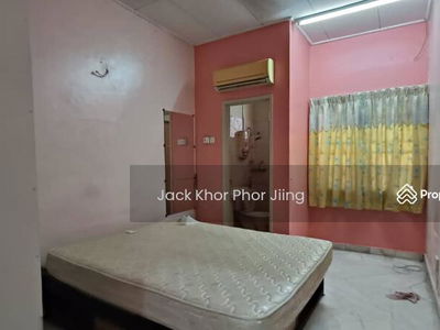 bukit raja Jalan Zapin, Malaysia bukit raja Jalan Zapin, Malaysia