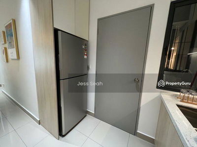 M Vertica, Malaysia M Vertica, Malaysia