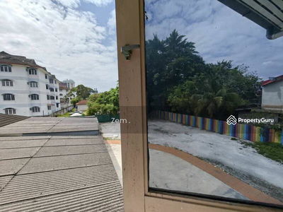1.5 sty Bungalow at Greentown area, Malaysia 1.5 sty Bungalow at Greentown area, Malaysia