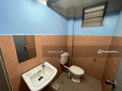 Flat Jalan Baiduri, Malaysia Flat Jalan Baiduri, Malaysia