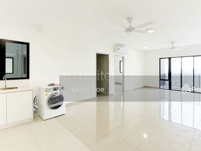 Huni D' @ Eco Ardence, Malaysia Huni D' @ Eco Ardence, Malaysia