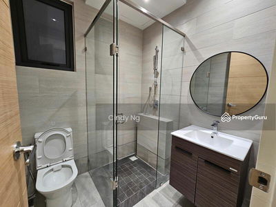 Trinity Pentamont, Malaysia Trinity Pentamont, Malaysia