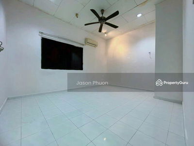 Batu Belah Klang, Malaysia Batu Belah Klang, Malaysia