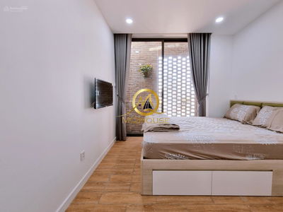 Le Van Sy Street, Vietnam Le Van Sy Street, Vietnam