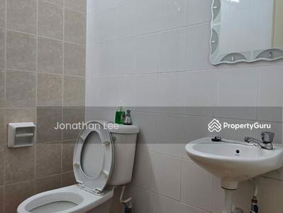 Muatira Rini, Malaysia Muatira Rini, Malaysia