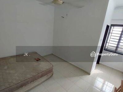 Riverria Condovilla, Malaysia Riverria Condovilla, Malaysia