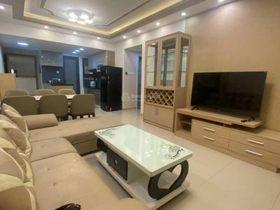 Topaz Twins, Vietnam Topaz Twins, Vietnam