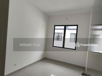 Robin @ Rimbayu, Malaysia Robin @ Rimbayu, Malaysia