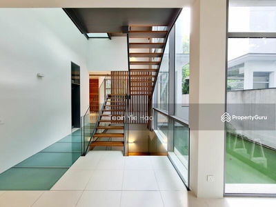 The Edge of U-Thant, Malaysia The Edge of U-Thant, Malaysia