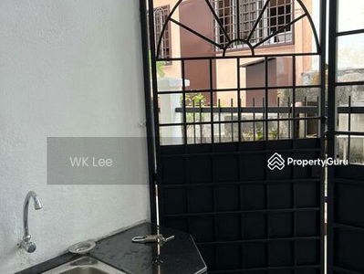 Jalan BRP 6/9A, Bukit Rahman Putra, Sungai Buloh, Malaysia Jalan BRP 6/9A, Bukit Rahman Putra, Sungai Buloh, Malaysia