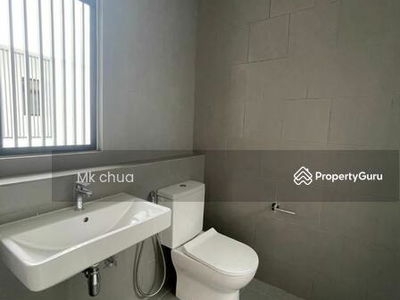 Jovita, Malaysia Jovita, Malaysia