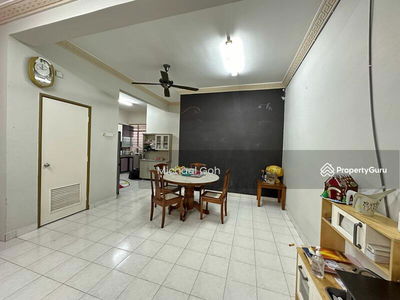 Jalan Cendrawasih@Bandar Putra, Malaysia Jalan Cendrawasih@Bandar Putra, Malaysia