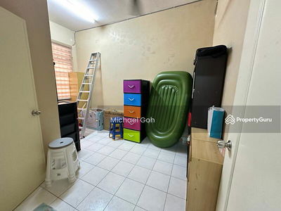 Jalan Cendrawasih@Bandar Putra, Malaysia Jalan Cendrawasih@Bandar Putra, Malaysia