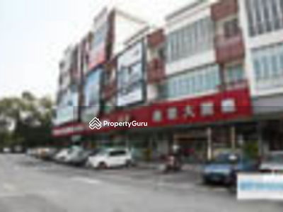 Koi Tropika, Malaysia Koi Tropika, Malaysia