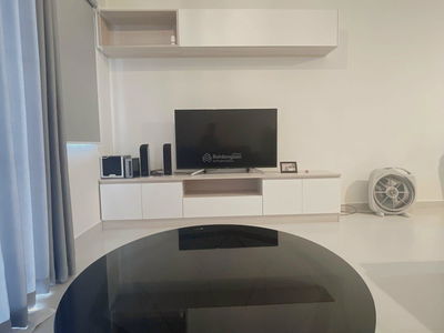 Topaz Twins, Vietnam Topaz Twins, Vietnam