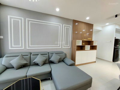 Topaz Twins, Vietnam Topaz Twins, Vietnam