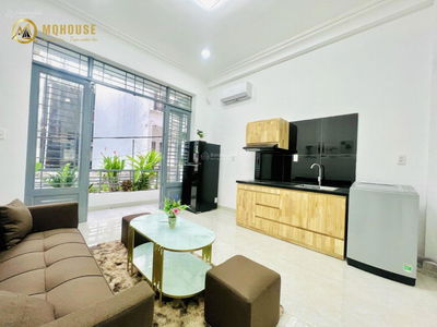 Hoang Van Thu Street, Vietnam Hoang Van Thu Street, Vietnam