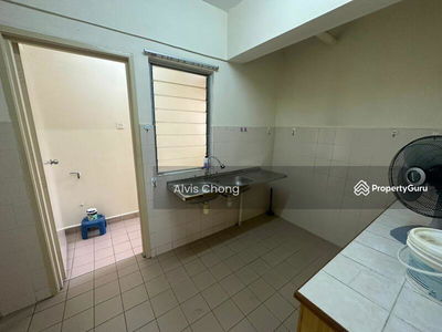 D'aman Crimson, Malaysia D'aman Crimson, Malaysia