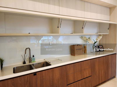 18 Madge, Malaysia 18 Madge, Malaysia