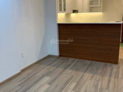 Topaz Elite, Vietnam Topaz Elite, Vietnam