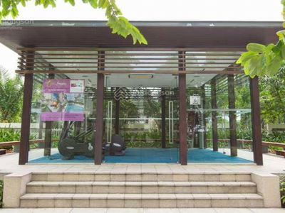 The Canary, Vietnam The Canary, Vietnam