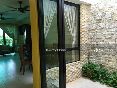 Lake Edge Puchong, Puchong, Selangor, Malaysia Lake Edge Puchong, Puchong, Selangor, Malaysia