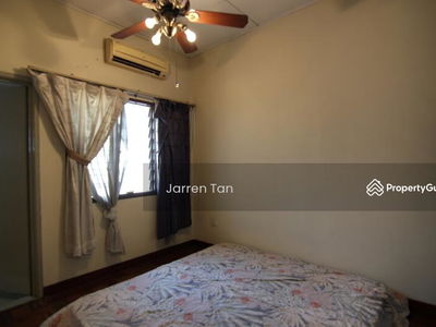 Sri Suria, Bukit Rimau, Malaysia Sri Suria, Bukit Rimau, Malaysia