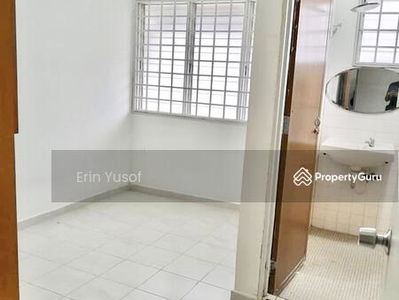 Taman Kosas Ampang Double Storey Corner, Malaysia Taman Kosas Ampang Double Storey Corner, Malaysia