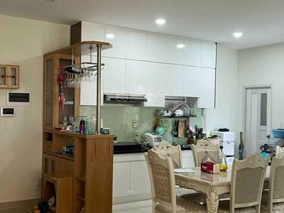 Topaz Elite, Vietnam Topaz Elite, Vietnam