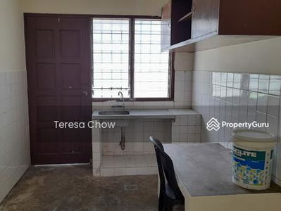 4r3b partly furnished Double Storey link house @ Sec 17, Petaling Jaya, Malaysia 4r3b partly furnished Double Storey link house @ Sec 17, Petaling Jaya, Malaysia