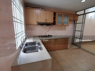 Kemuning Anggerik Tainia, Malaysia Kemuning Anggerik Tainia, Malaysia