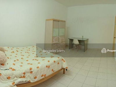 Palm Spring @ Damansara, Malaysia Palm Spring @ Damansara, Malaysia