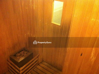 Molek Pine, Malaysia Molek Pine, Malaysia