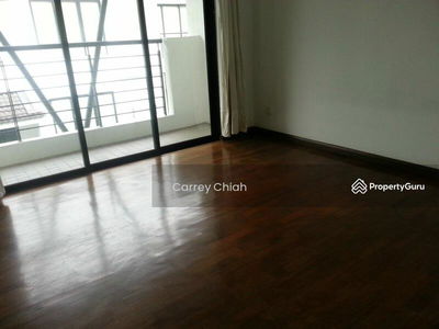 Lake Edge Puchong, Puchong, Selangor, Malaysia Lake Edge Puchong, Puchong, Selangor, Malaysia