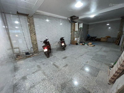 Gehäuse In Hanoi, Vietnam Gehäuse In Hanoi, Vietnam