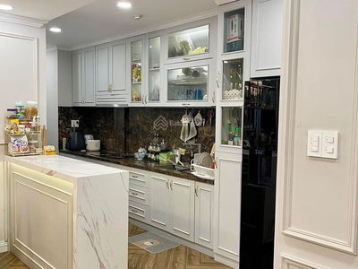 Sunrise City, Vietnam Sunrise City, Vietnam