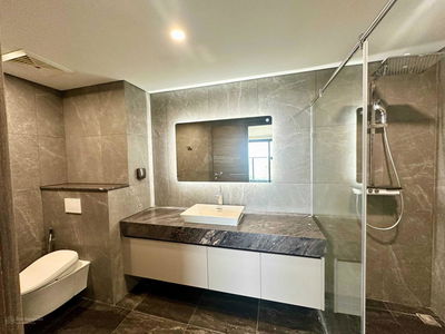 Sunshine Diamond River, Vietnam Sunshine Diamond River, Vietnam