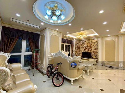 D’. Le Roi Soleil, Vietnam D’. Le Roi Soleil, Vietnam