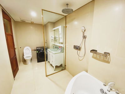 Kim Ma Thuong Street, Vietnam Kim Ma Thuong Street, Vietnam