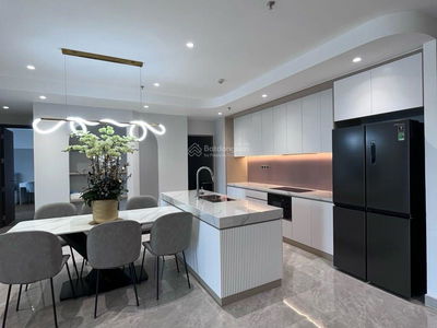 The Peak, Vietnam The Peak, Vietnam