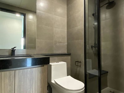 De La Sol, Vietnam  De La Sol, Vietnam