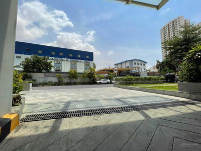 De Capella, Vietnam De Capella, Vietnam