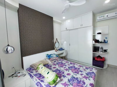 Topaz Elite, Vietnam Topaz Elite, Vietnam